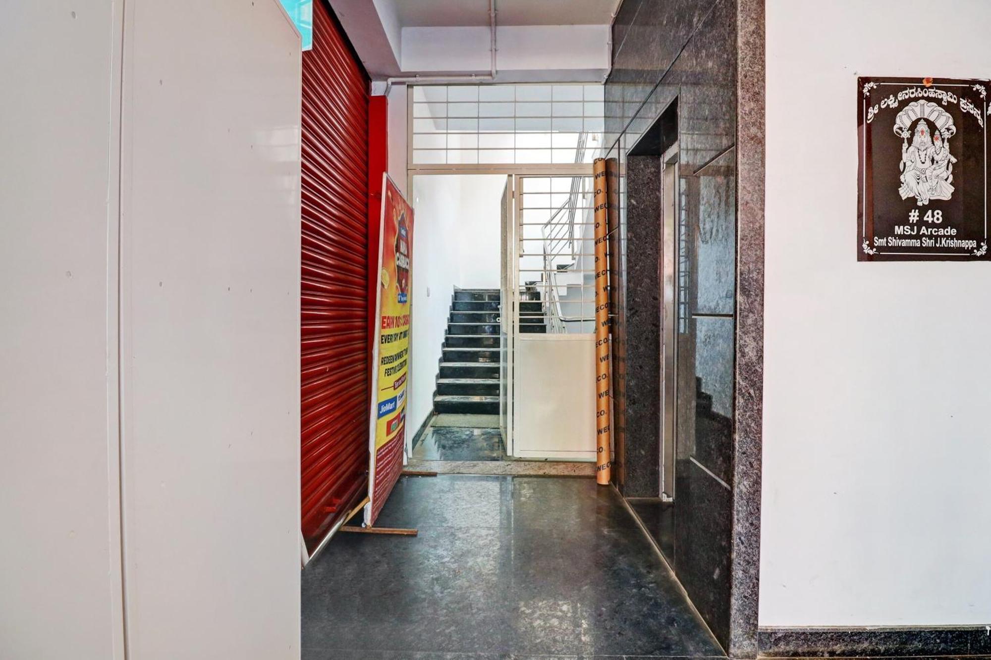 Super Hotel O Silver House Near Mantri Square Mall Bangalore Extérieur photo